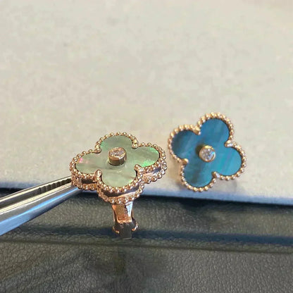 [Luxery]CLOVER MEDIUM 1 MOTIFS GRAY MOP  DIAMOND EARRINGS