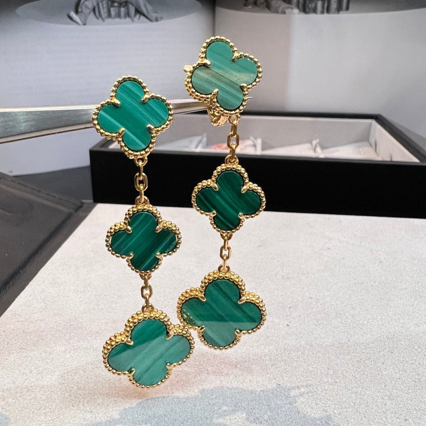 [Luxery]CLOVER MALACHITE 3 MOTIFS GOLD