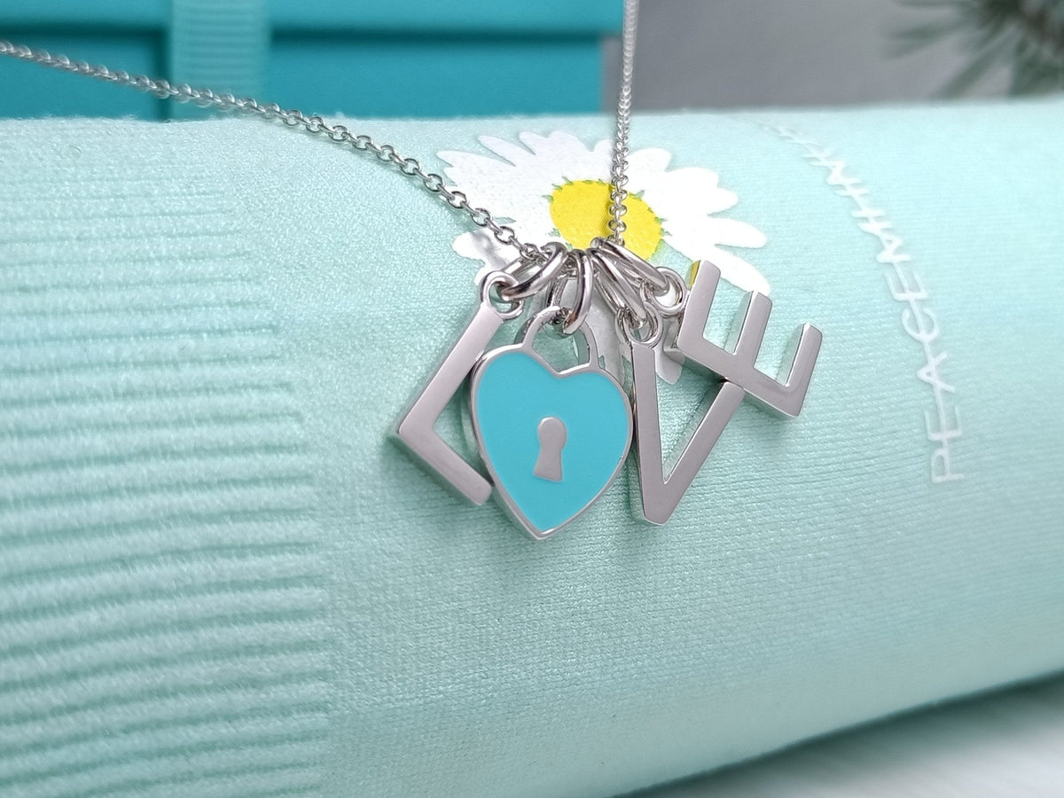 [⭐Luxery Jewels]LOVE TEXT PEDANT NECKLACE