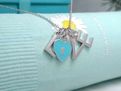 [⭐Luxery Jewels]LOVE TEXT PEDANT NECKLACE