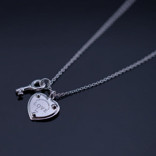 [⭐Luxery Jewels]KEY AND HEART SILVER NECKLACE