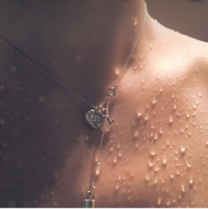 [⭐Luxery Jewels]SCHLÜSSEL- UND HERZ-HALSKETTE AUS SILBER