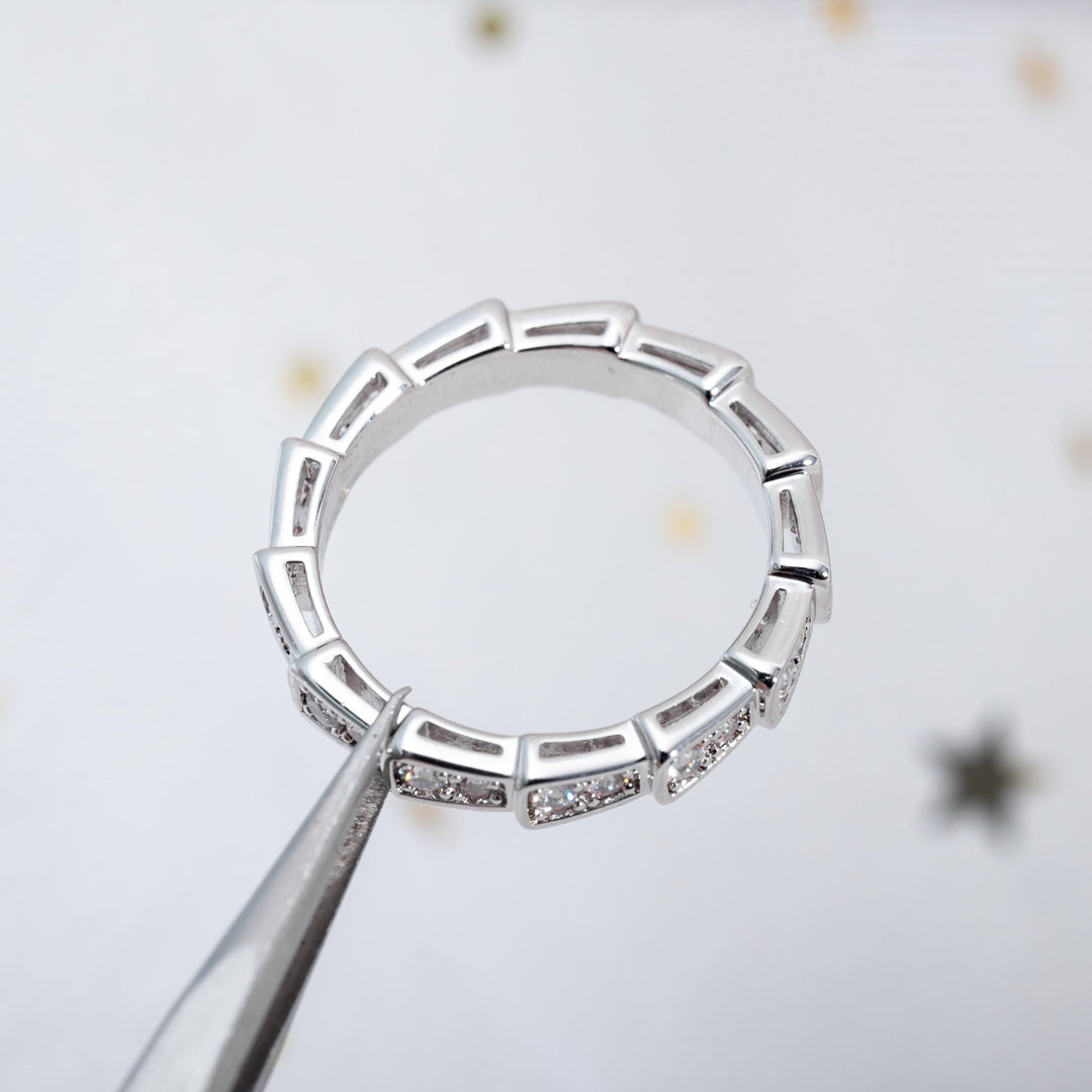 [⭐ラグジュアリー] セルペンティ リング シルバー ダイヤモンド パヴェ 3mm