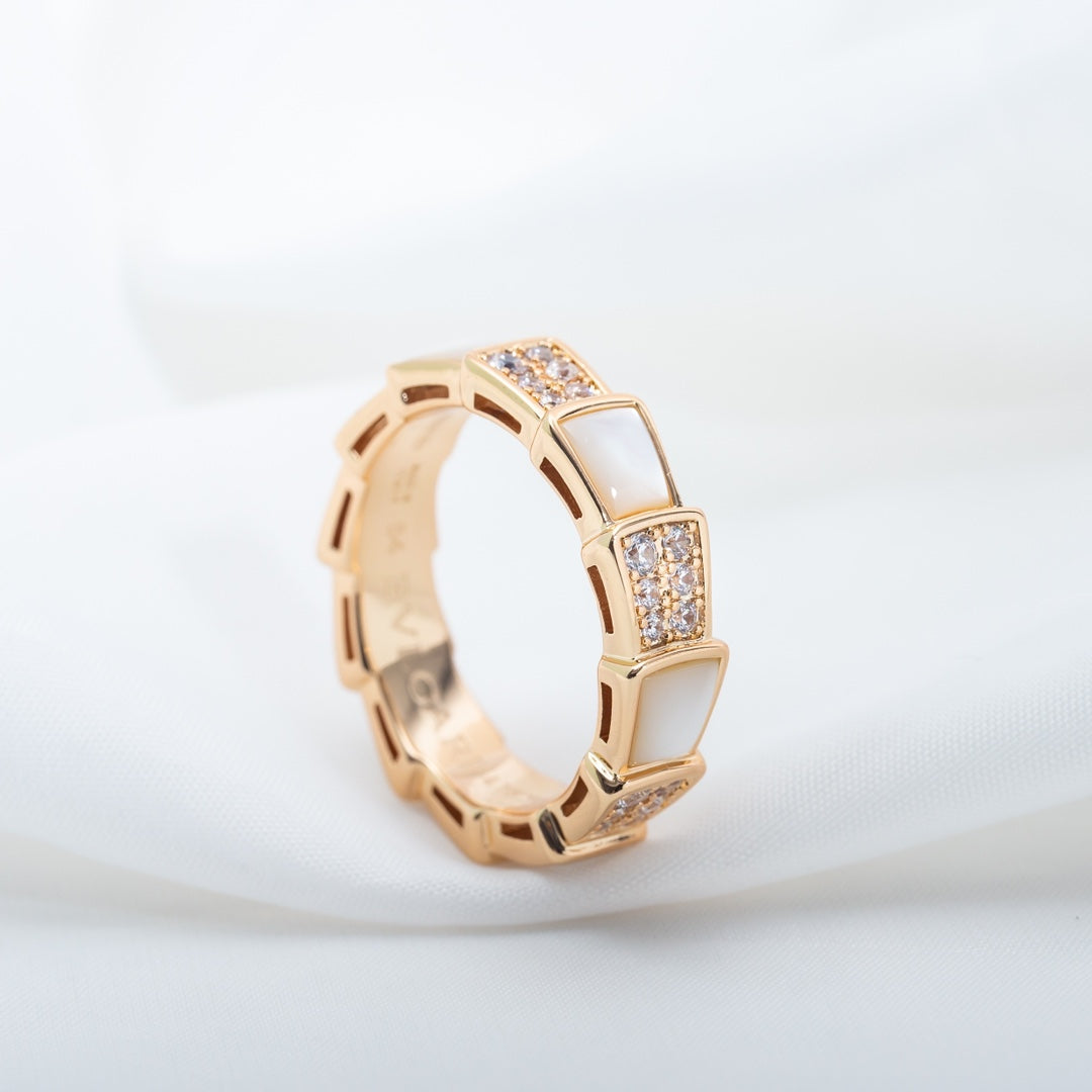 [⭐Luxus]SERPENTI RING ROSEGOLD PERLMUTT DIAMANT-PAVÉ 4MM