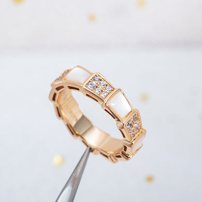 [⭐Luxus]SERPENTI RING ROSEGOLD PERLMUTT DIAMANT-PAVÉ 4MM