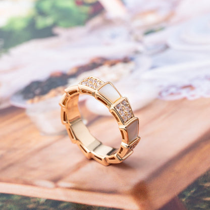 [⭐Luxus]SERPENTI RING ROSEGOLD PERLMUTT DIAMANT-PAVÉ 4MM