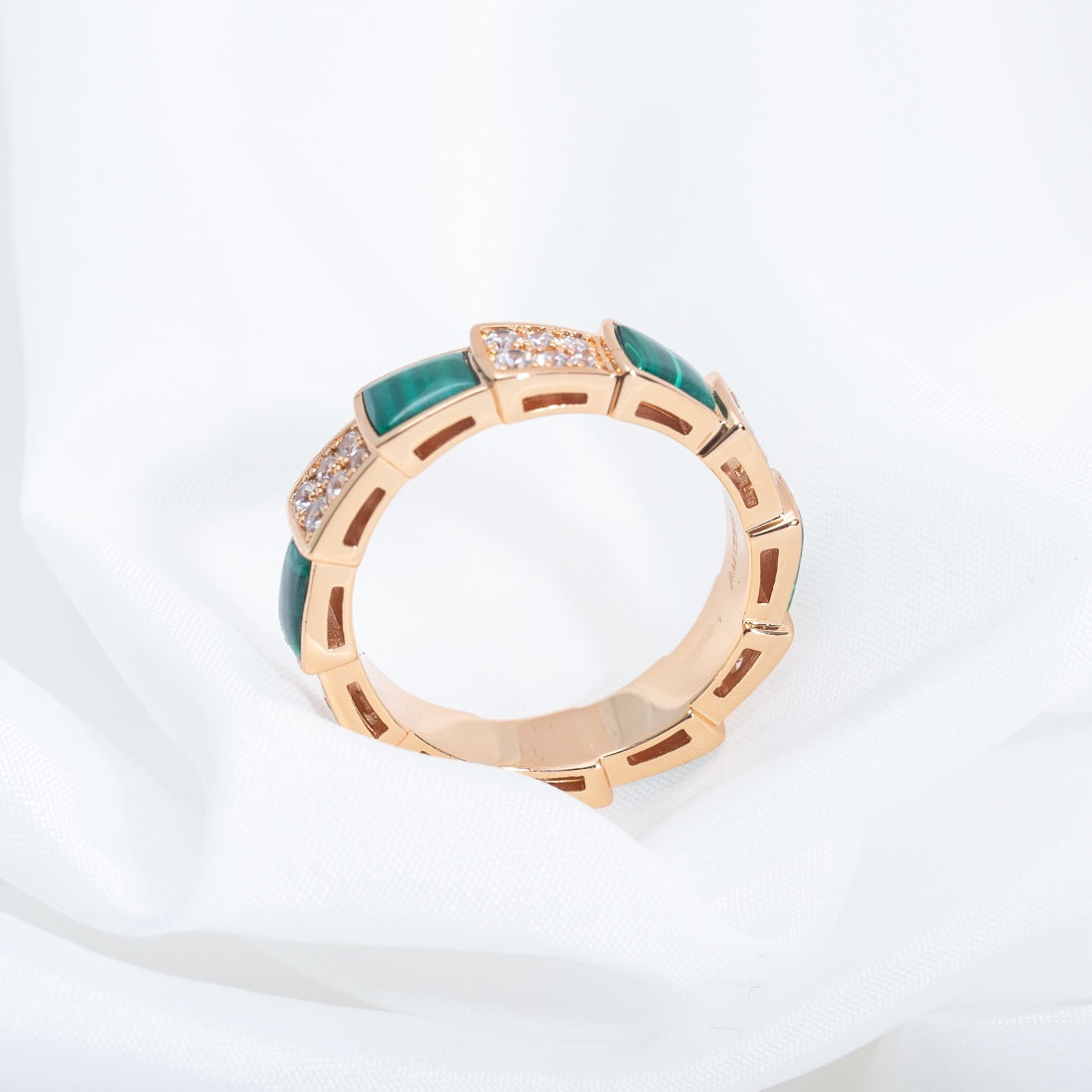 [⭐Luxus]SERPENTI RING ROTGOLD MALACHIT DIAMANT-PAVÉ 4MM