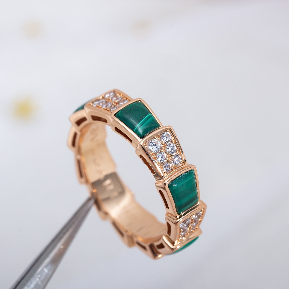 [⭐Luxus]SERPENTI RING ROTGOLD MALACHIT DIAMANT-PAVÉ 4MM