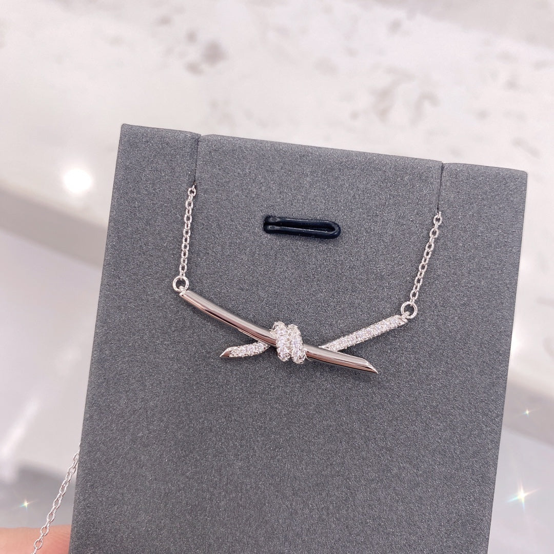 [⭐Luxery Jewels]KNOT NECKLACE DIAMONDS