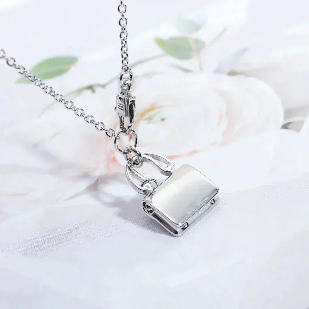[Luxery]AMULETTE PEDANT SILVER NECKLACE