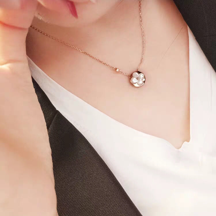 [Luxery]SUN MOP GOLD 1 DIAMOND NECKLACE