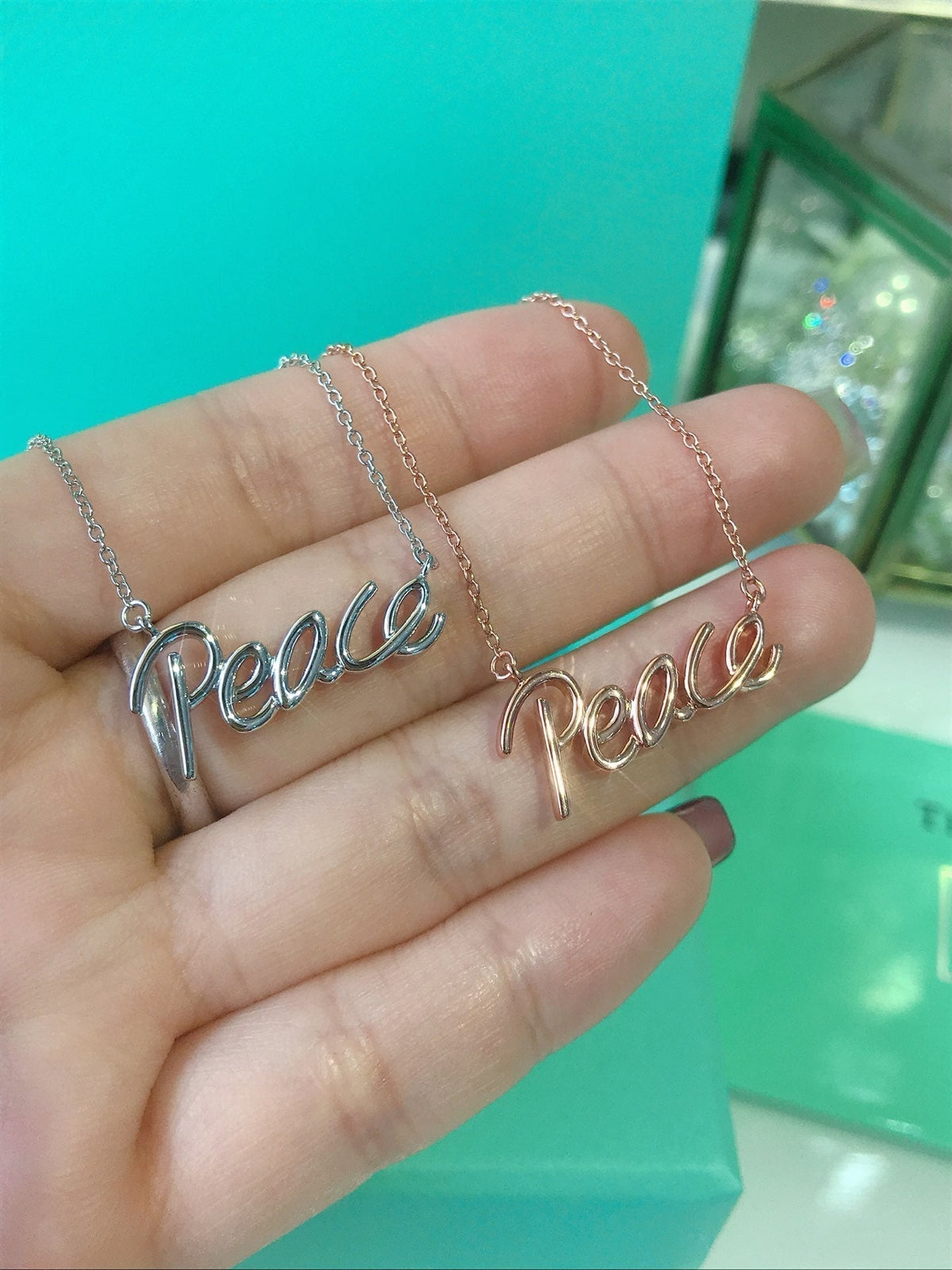 [⭐Luxery Jewels]PEACE TEXT PEDANT NECKLACE