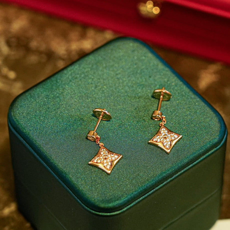 [Luxery]STAR DIAMONDS EARRINGS GOLD