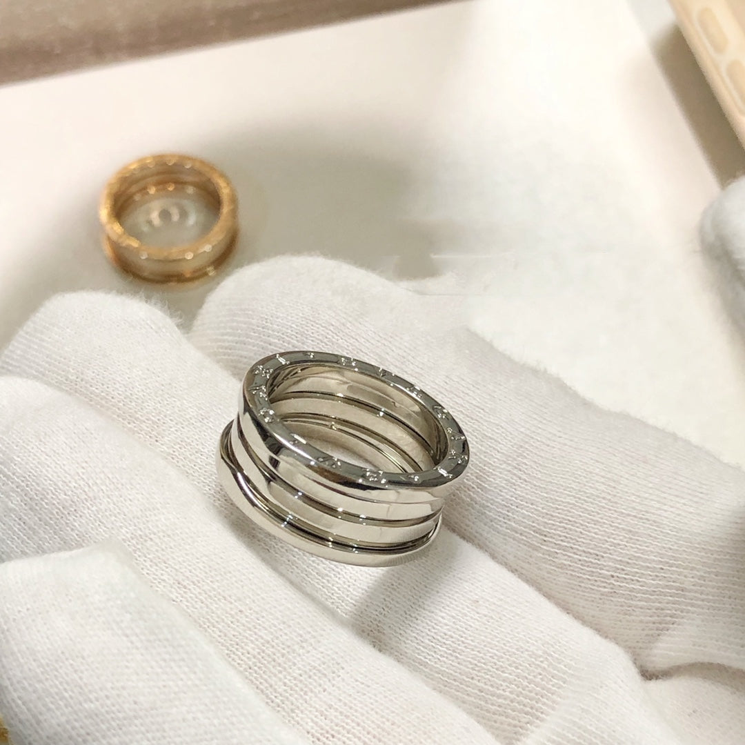 {
  "⭐Luxery": "⭐ラグジュアリー",
  "ZERO 1 RING": "ZERO 1 リング"
}