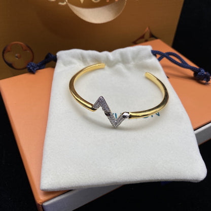 [Luxery]VOLTE UPSITE DOWN DIAMOND GOLD OPEN BRACELET