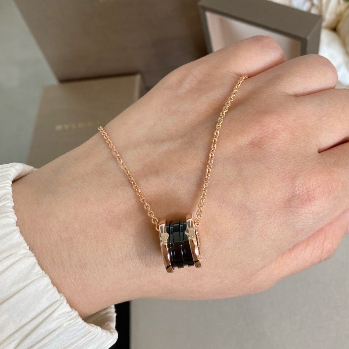 [⭐Luxus]ZERO 1 SCHWARZE KERAMIK ROSÉGOLD HALSKETTE