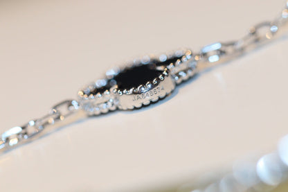 [Luxery]CLOVER 20 MOTIFS ONYX DIAMOND SILVER