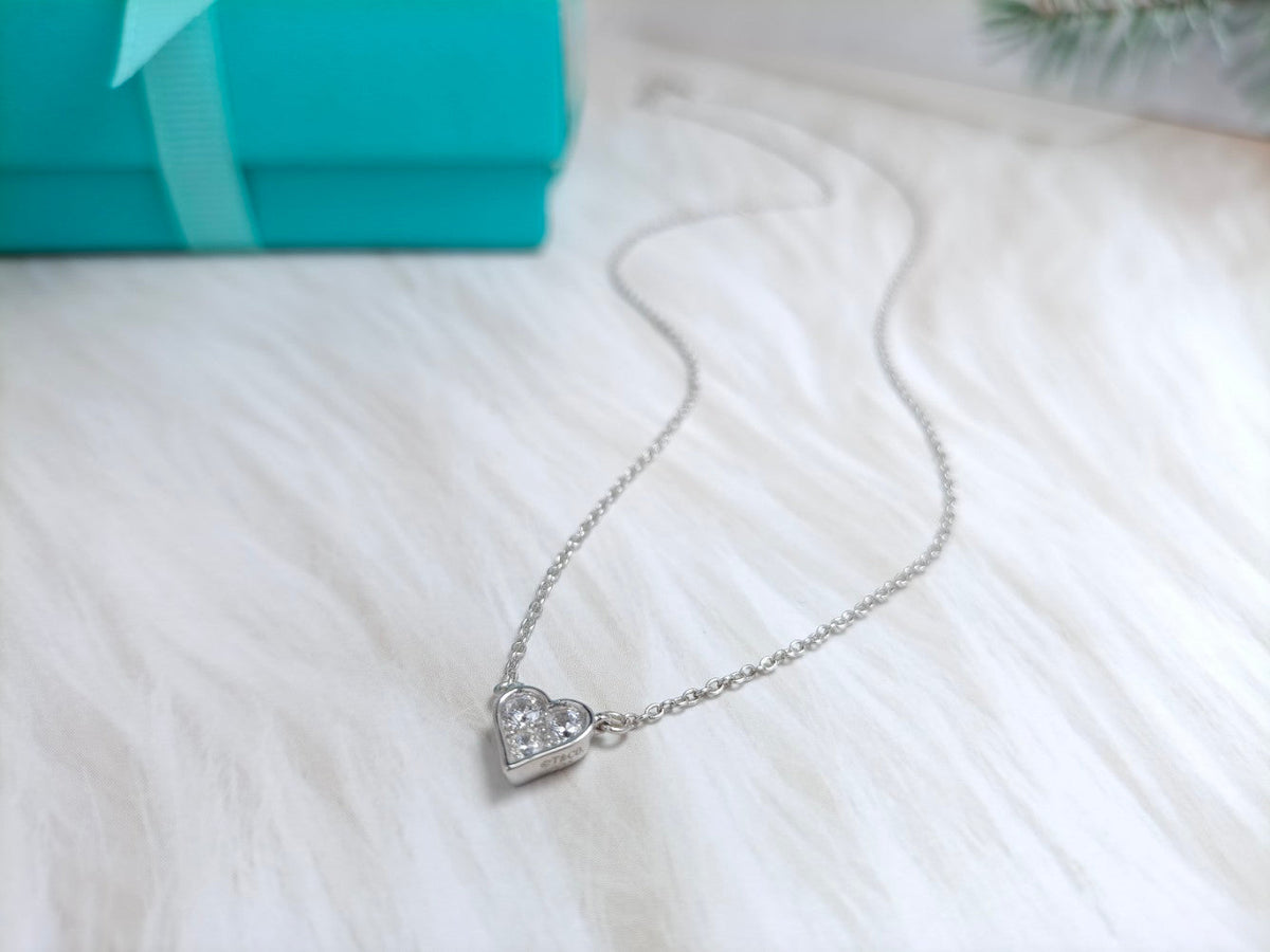 [⭐Luxery Jewels]HEART 3 DIAMONDS PEDANT NECKLACE