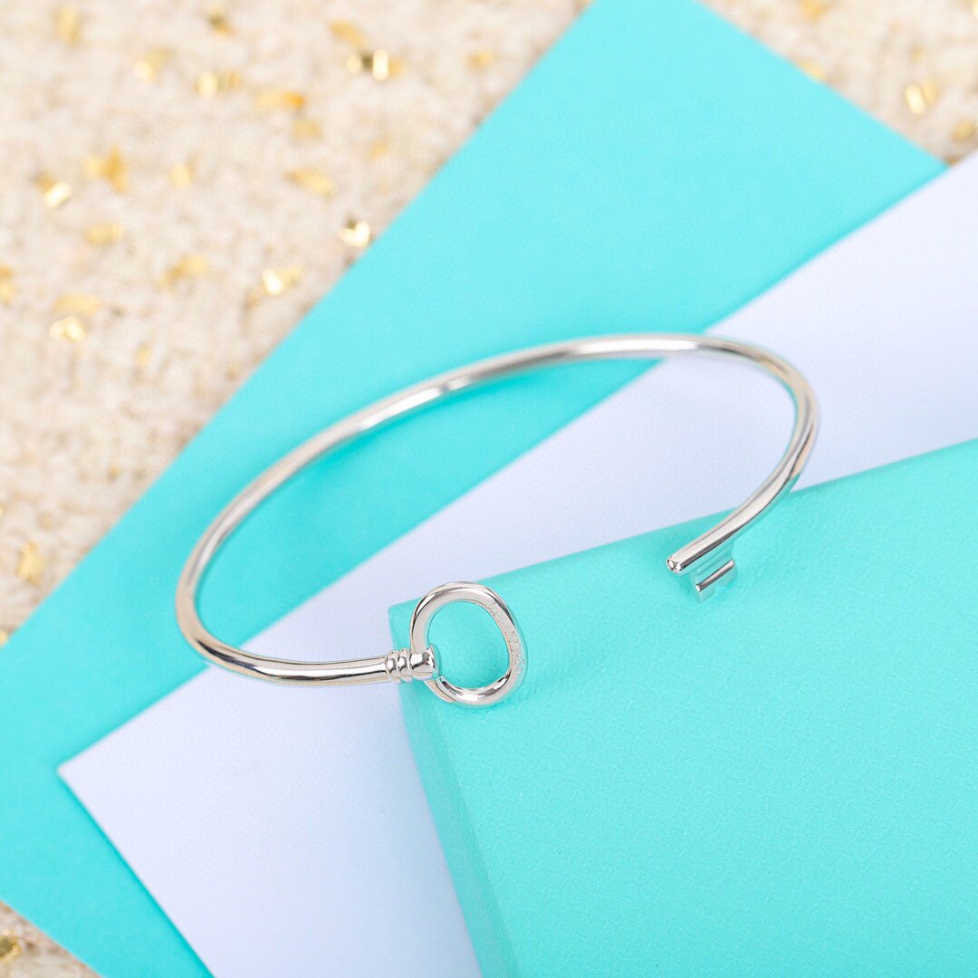 [⭐Luxery Jewels]KEY WIRE OVAL ARMBAND