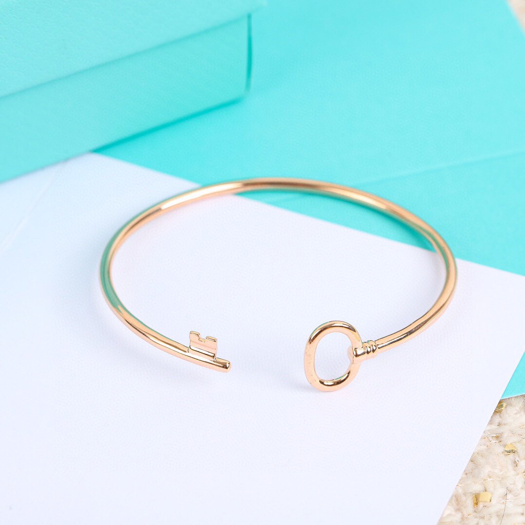 [⭐Luxery Jewels]KEY WIRE OVAL ARMBAND