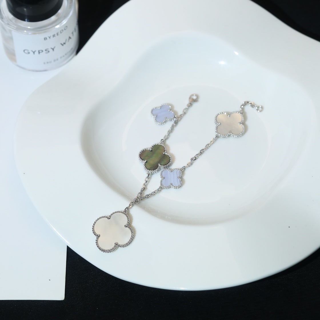 [Luxery]CLOVER BRACELET 5 MOTIFS MOP CHALCEDONY SILVER