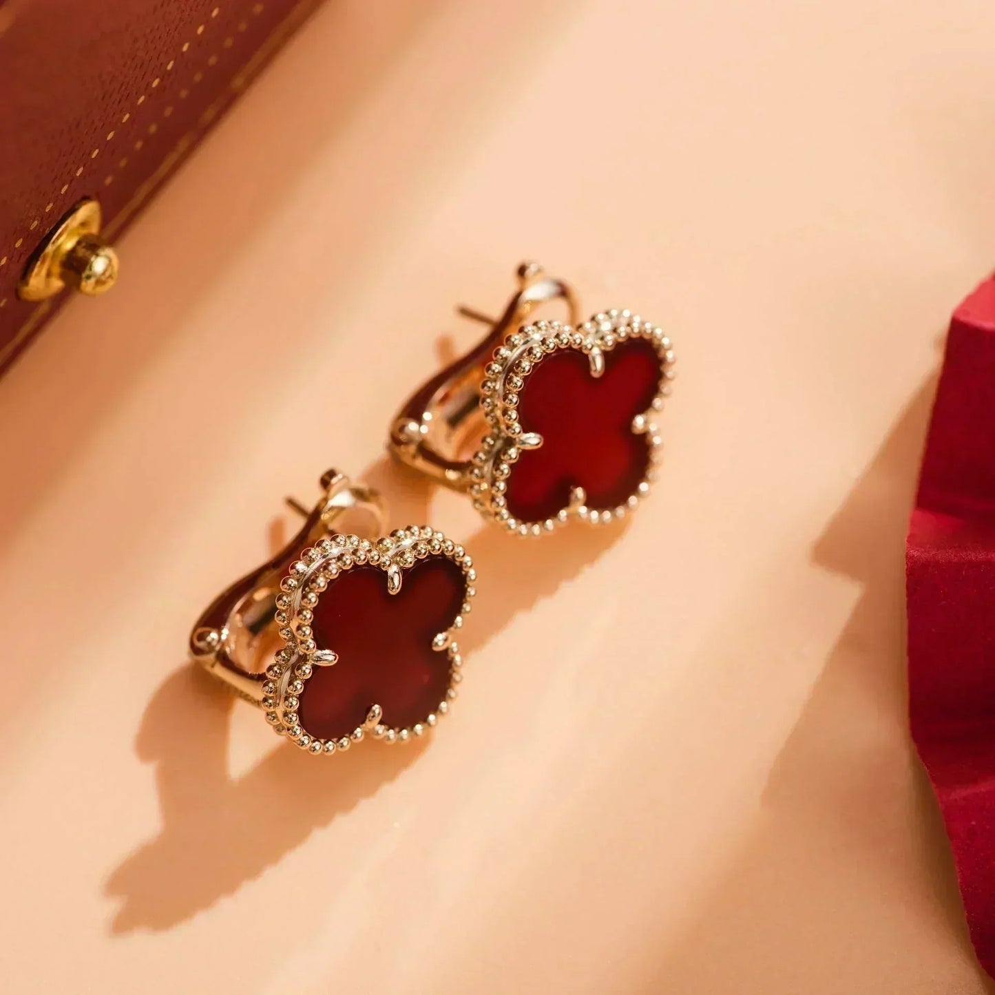 [Luxery]CLOVER MEDIUM 1 MOTIFS CARNELIAN  EARRINGS