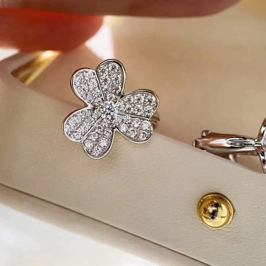 [Luxery]CLOVER COMOS DIAMOND EARRINGS SILVER
