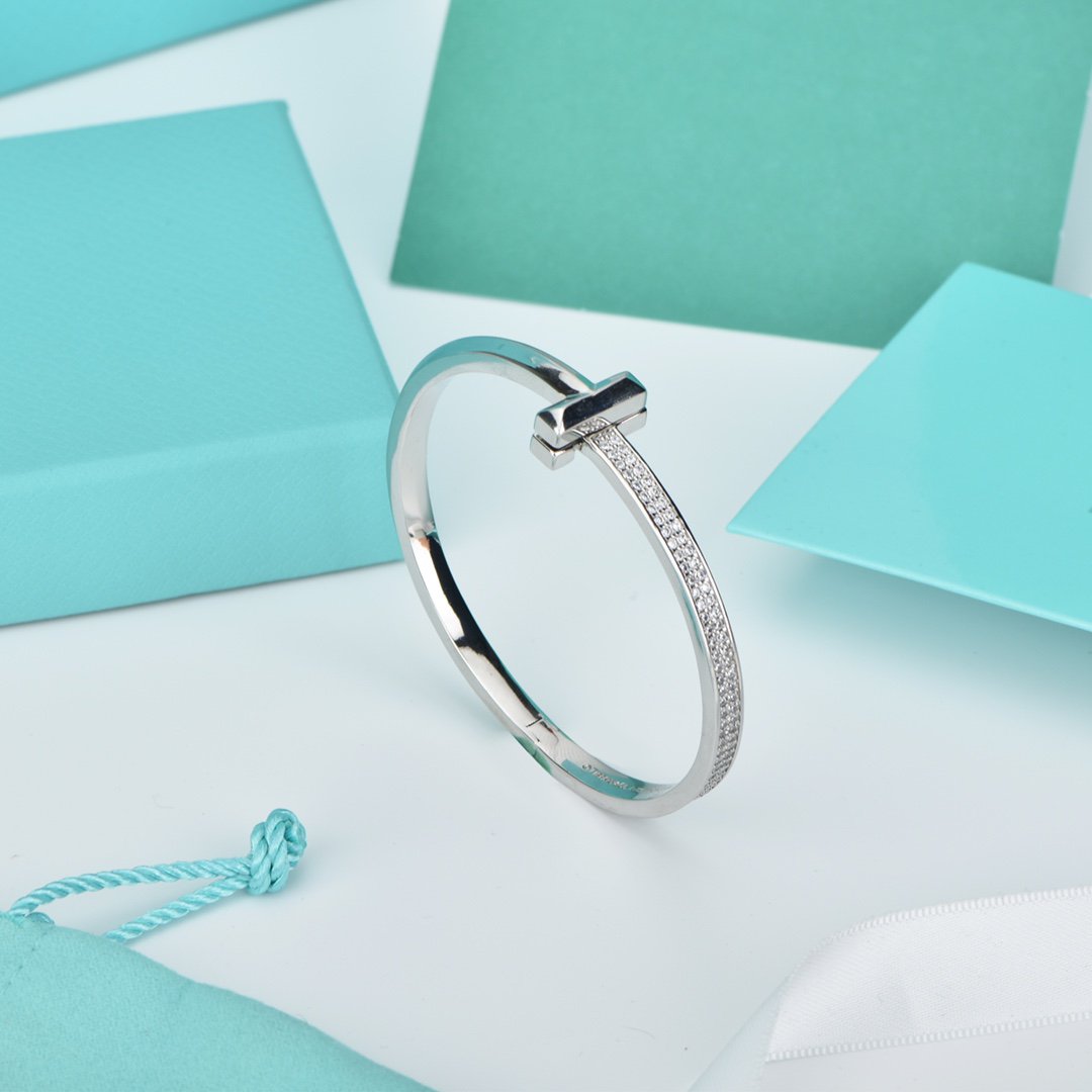 [⭐Luxery Jewels]WIDE DIAMONDS HINGED BANGLE