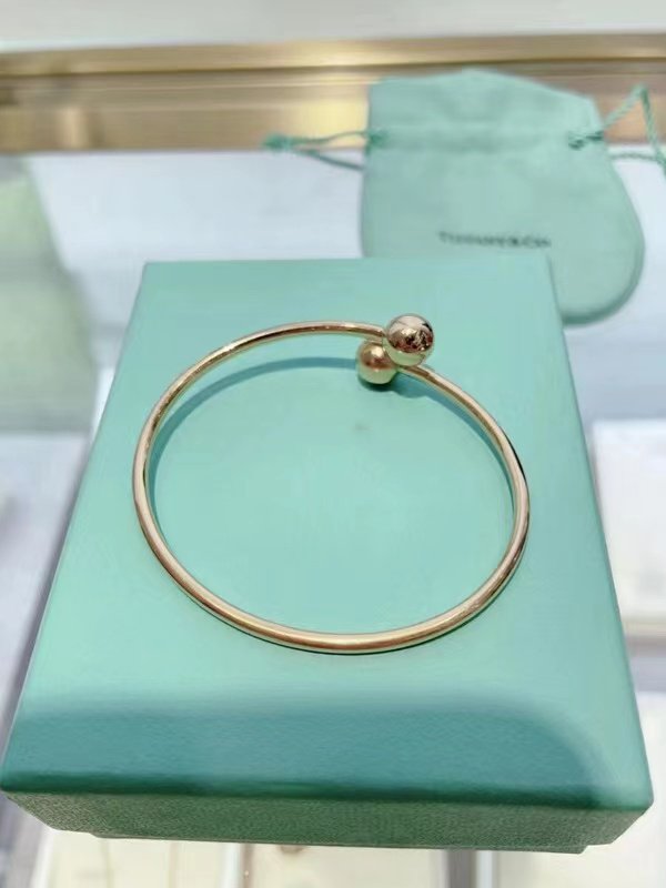 [⭐Luxery Jewels]シティ ハードウェア ボール バイパス ブレスレット