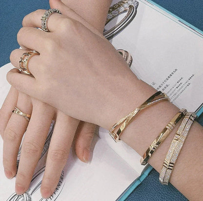 [⭐Luxery Jewels]NARROW HINGED BANGLEIN WITH DIAMONDS SMALL