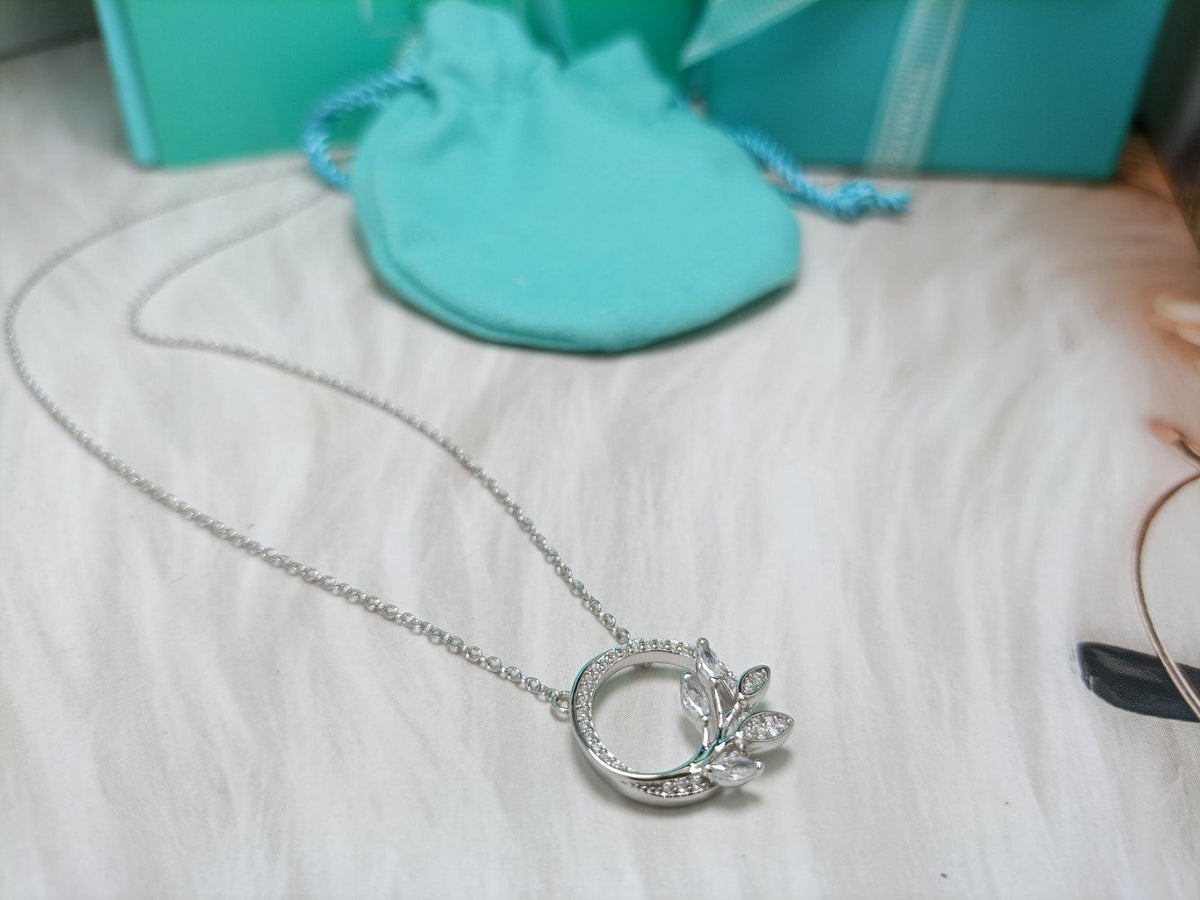 [⭐Luxery Jewels]ダイヤモンド ヴァイン サークル ペンダント プラチナ ネックレス