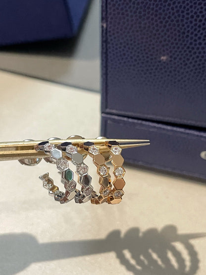 [Luxery]Hollow Design Four-Leaf Clover Flower Shape Ring