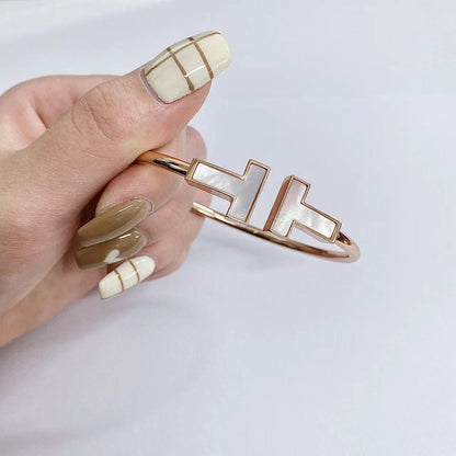 [⭐Luxery Jewels]T WIDE MOP OPEN BRACELET