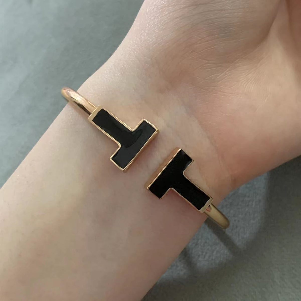 [⭐Luxery Jewels]T WIDE ONYX OPEN BRACELET
