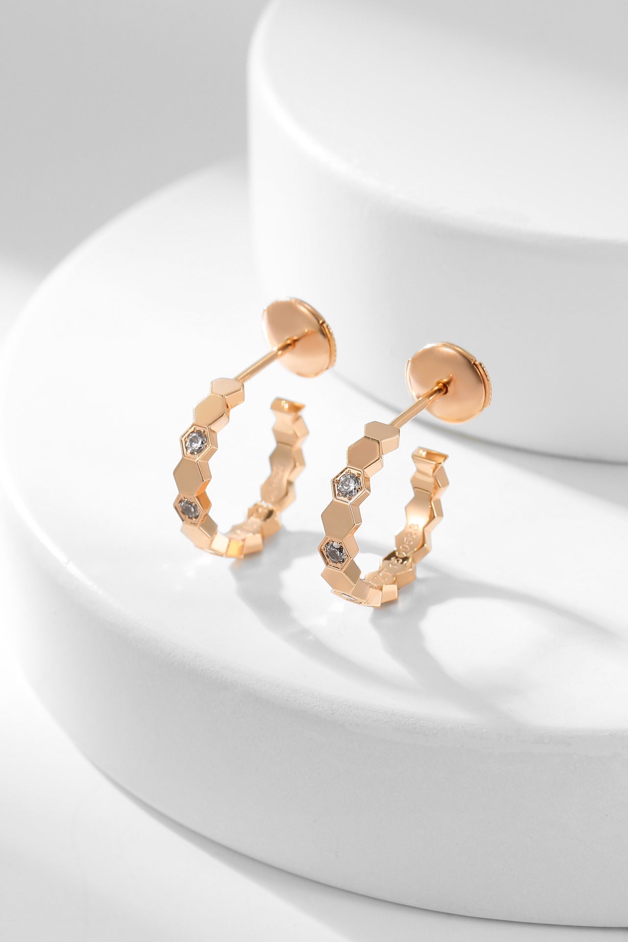 [Luxery]BEE LOVE DIAMOND HOOP EARRINGS