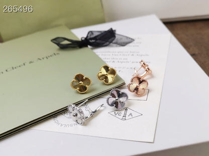 [Luxery]CLOVER MEDIUM STUD EARRINGS