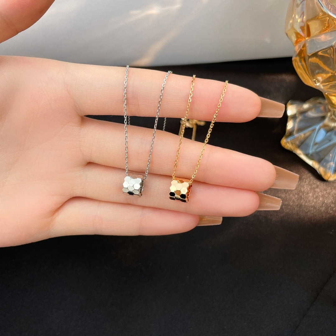 [Luxery]BEE MINI NECKLACE