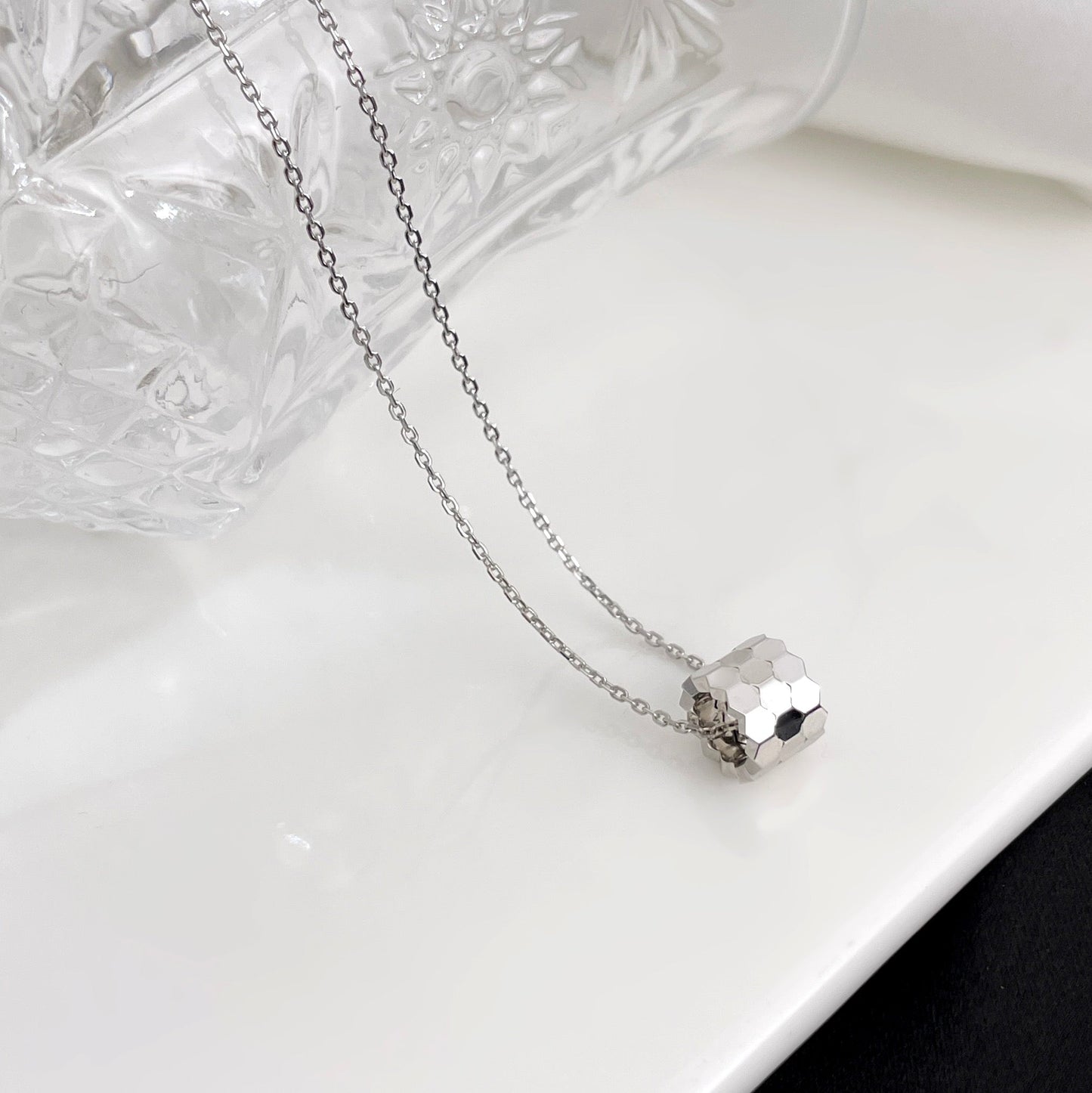 [Luxery]BEE MINI NECKLACE