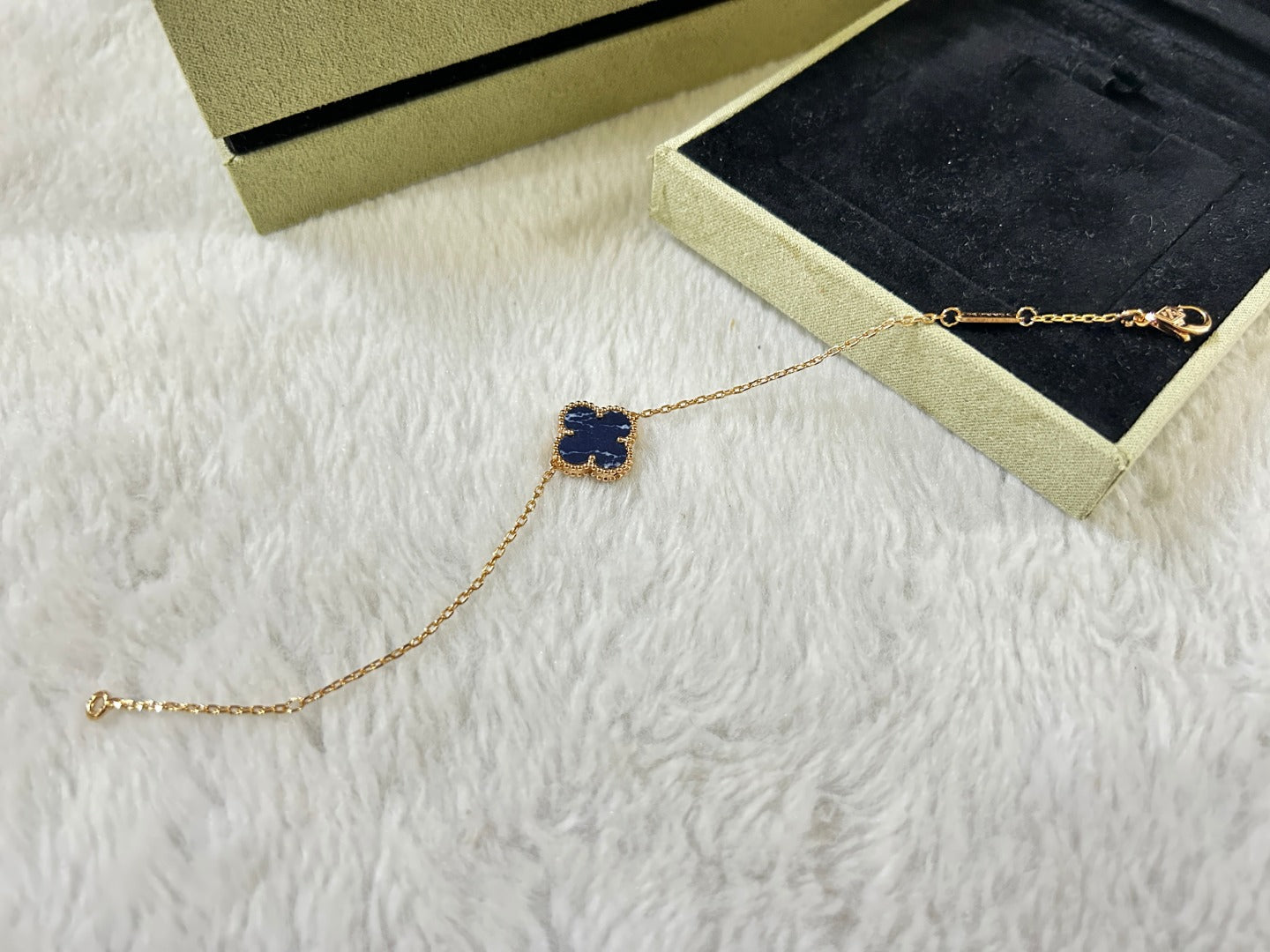 [Luxery]CLOVER 1 MOTIF PIETERSITE BRACELET