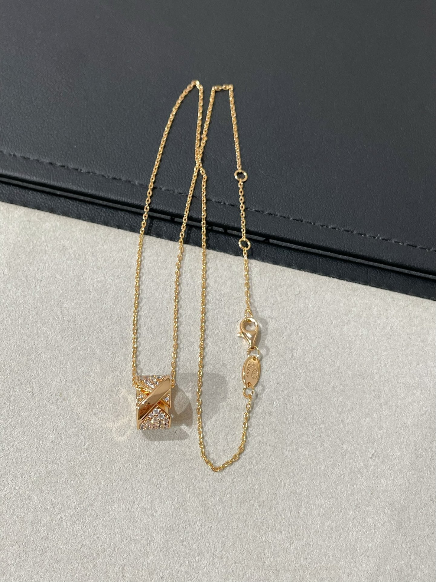 [Luxery]LIENS EVIDENCE DIAMOND PAVED NECKLACE