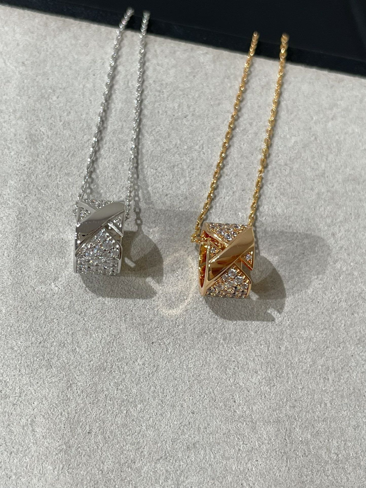 [Luxery]LIENS EVIDENCE DIAMOND PAVED NECKLACE