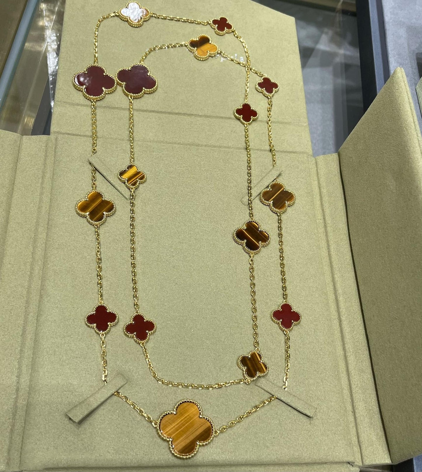[Luxery]CLOVER 16 MOTIF CARNELIAN TIGER EYE ROSE GOLD NECKLACE