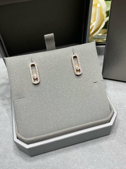 [⭐ラグジュアリー] ムーブ ウノ ダイヤモンド パヴェ スタッドピアス