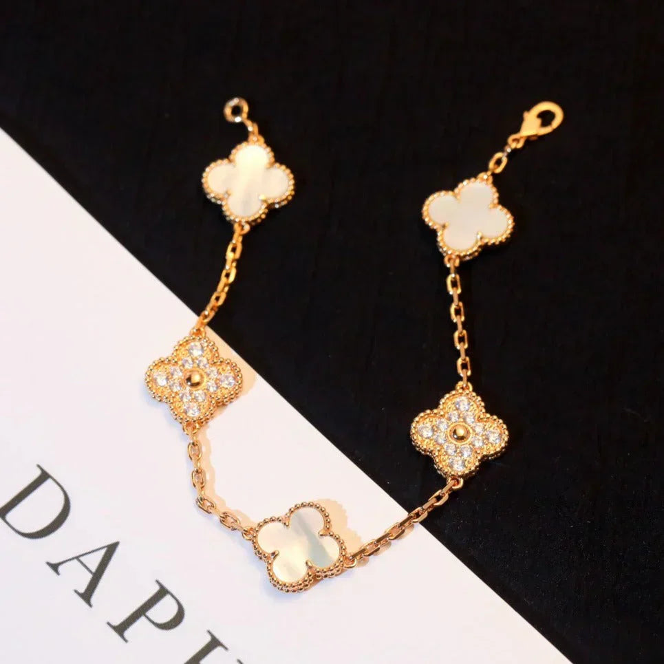 [Luxery]CLOVER WHITE PEARL MOP 5 MOTIF BRACELET COLLECTION