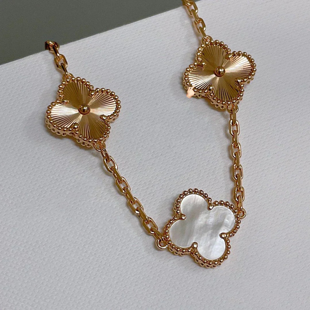 [Luxery]CLOVER WHITE PEARL MOP 5 MOTIF BRACELET COLLECTION