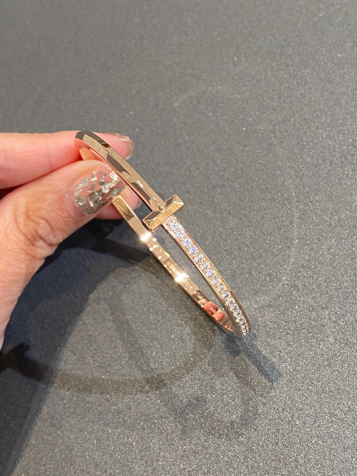[⭐Luxery Jewels]NARROW T1 HINGED BANGLE DIAMOND PINK GOLD
