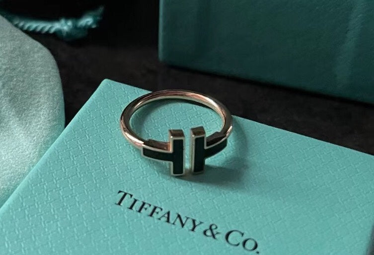 [⭐Luxery Jewels]T SMALL ONYX PINK GOLD RING