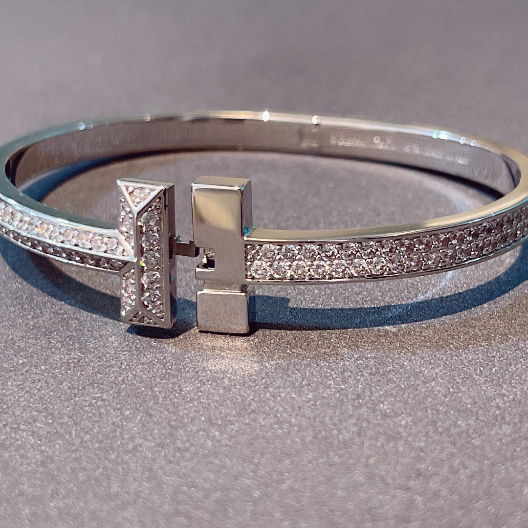 [⭐Luxery Jewels]T1 WIDE HINGED BANGLE DIAMOND PAVED BRACELET