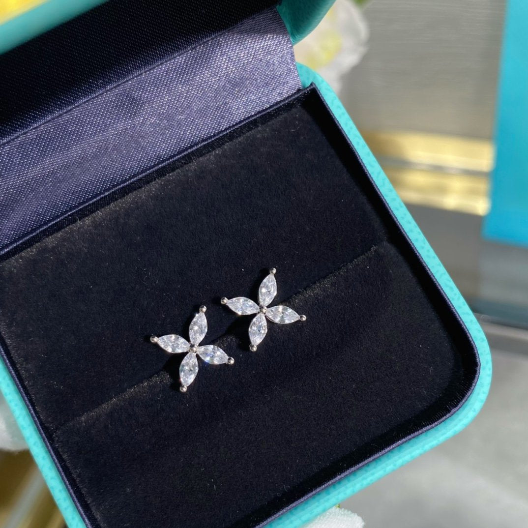 [⭐Luxery Jewels]VICTORIA SILVER DIAMOND STUD MINI EARRINGS