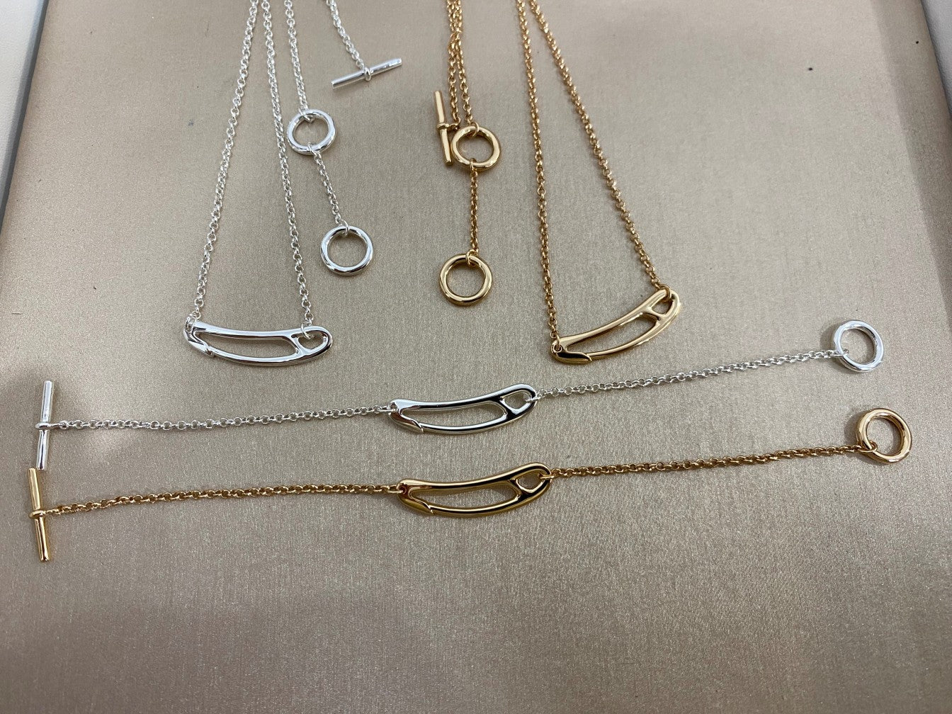 [Luxery]Brooch Necklace
